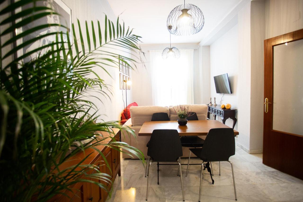 Wish Suite Torres De Sevilla エクステリア 写真