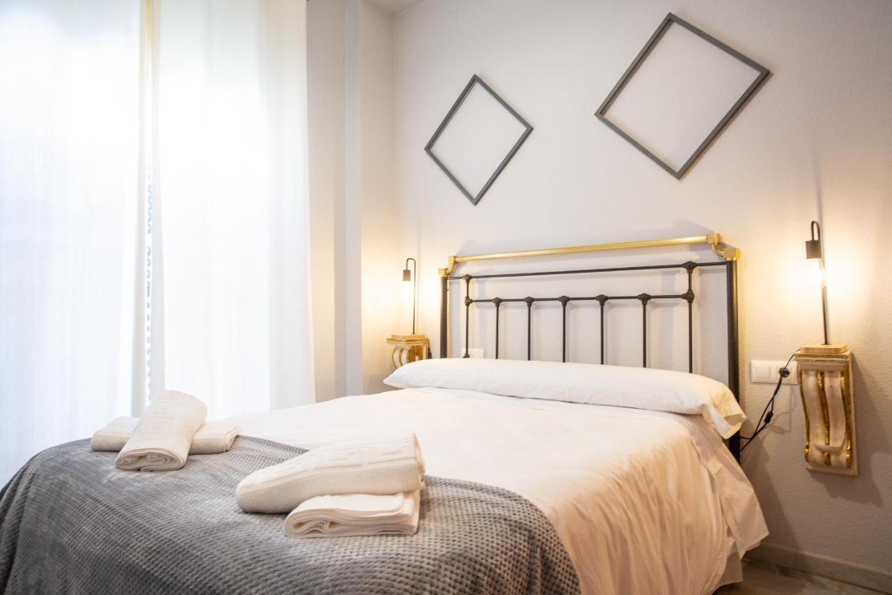 Wish Suite Torres De Sevilla エクステリア 写真